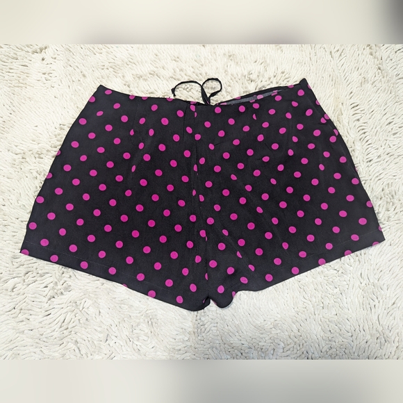 Material Girl black with pink polka dot Shorts- size XL - Picture 2 of 5